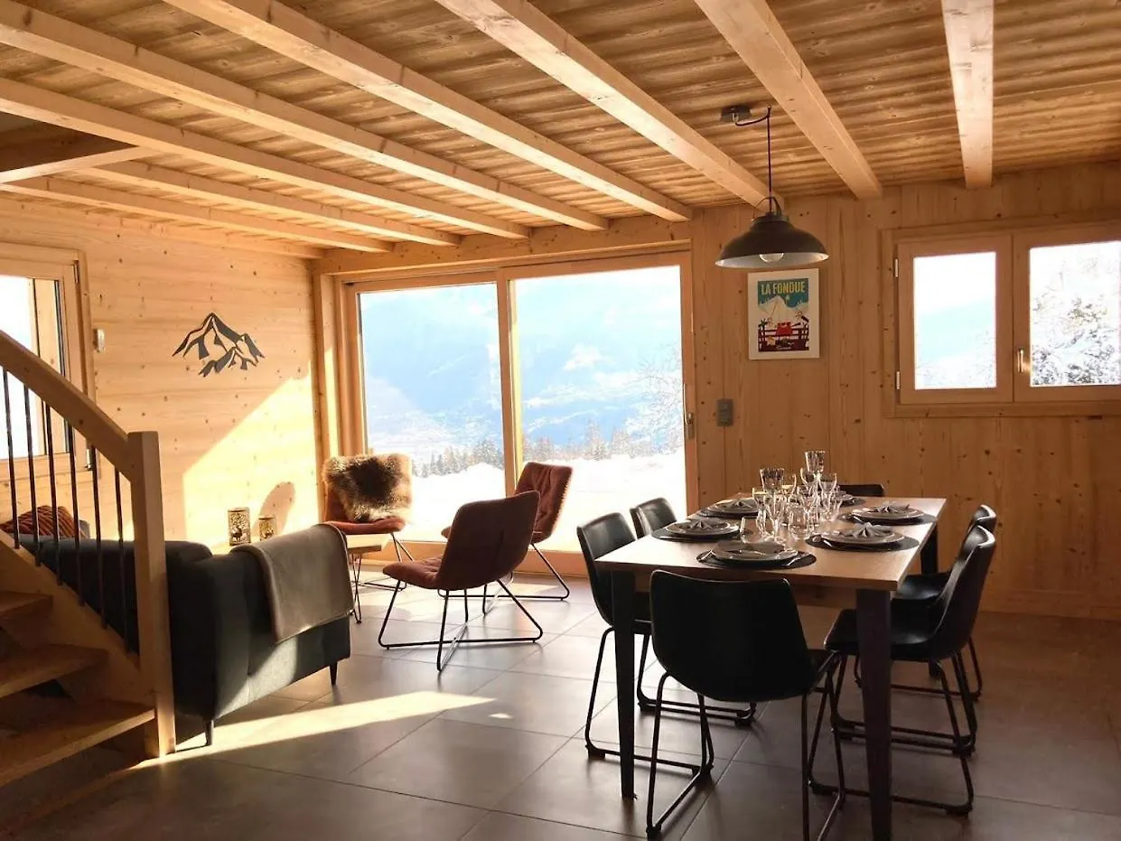 Chalet Neuf Vue Panoramique Sur Le Mont-Blanc コンブルー